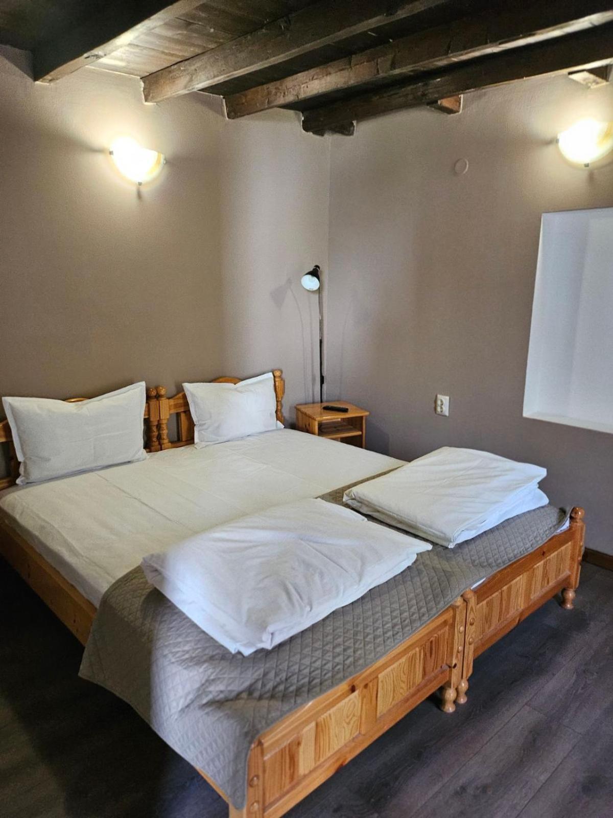 Orehite-Family Hotel ,Food & Pool Bozhichen Luaran gambar