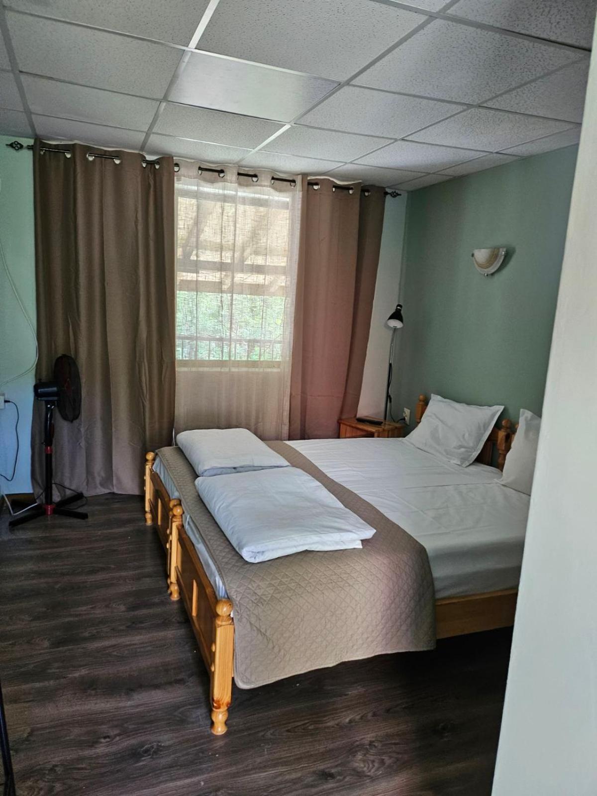 Orehite-Family Hotel ,Food & Pool Bozhichen Luaran gambar