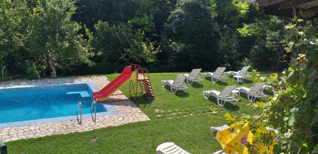 Orehite-Family Hotel ,Food & Pool Bozhichen Luaran gambar
